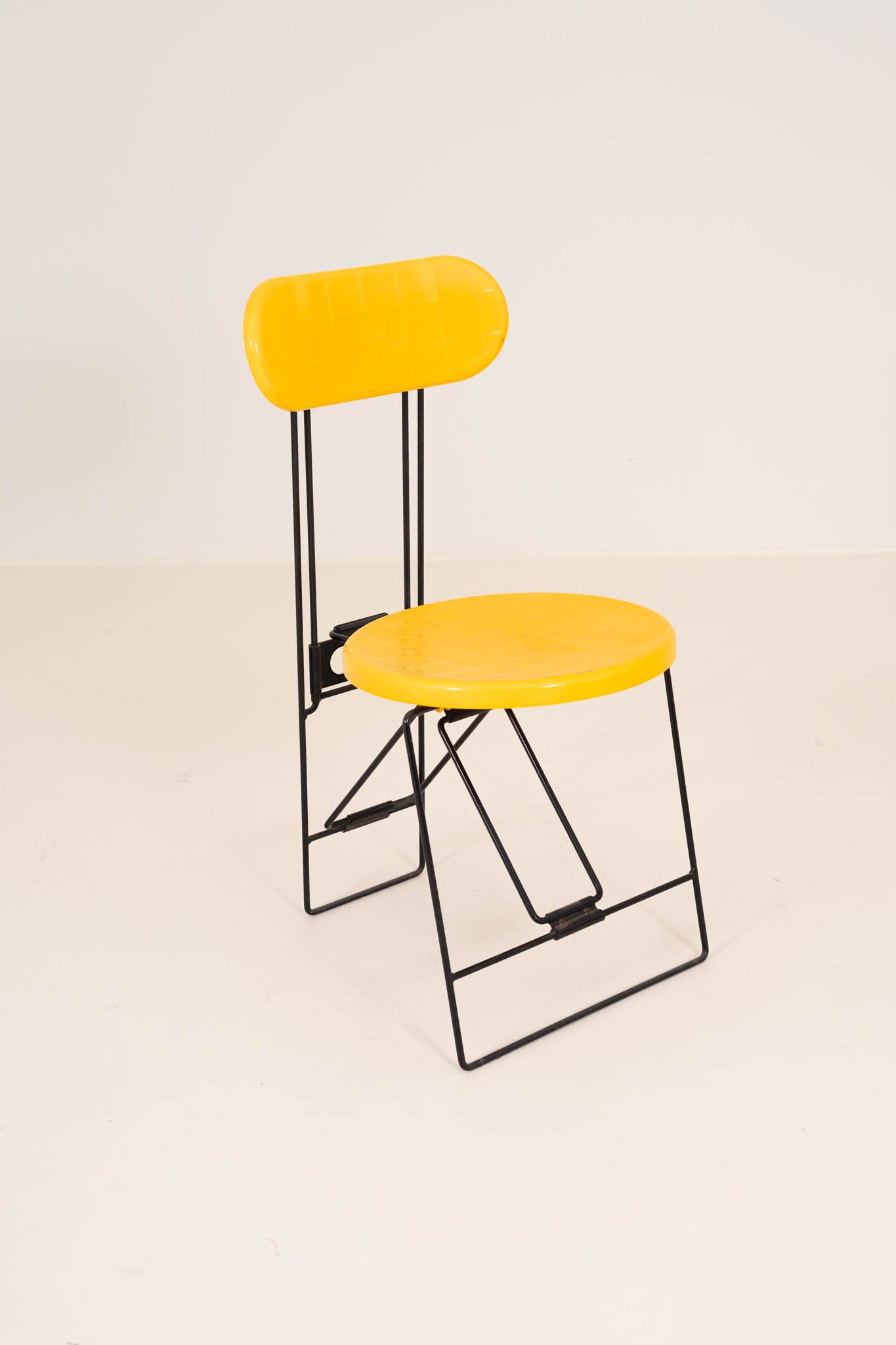 Cricket Chair by Andries Van Onck – Dark Yellow (small crack in the seat )