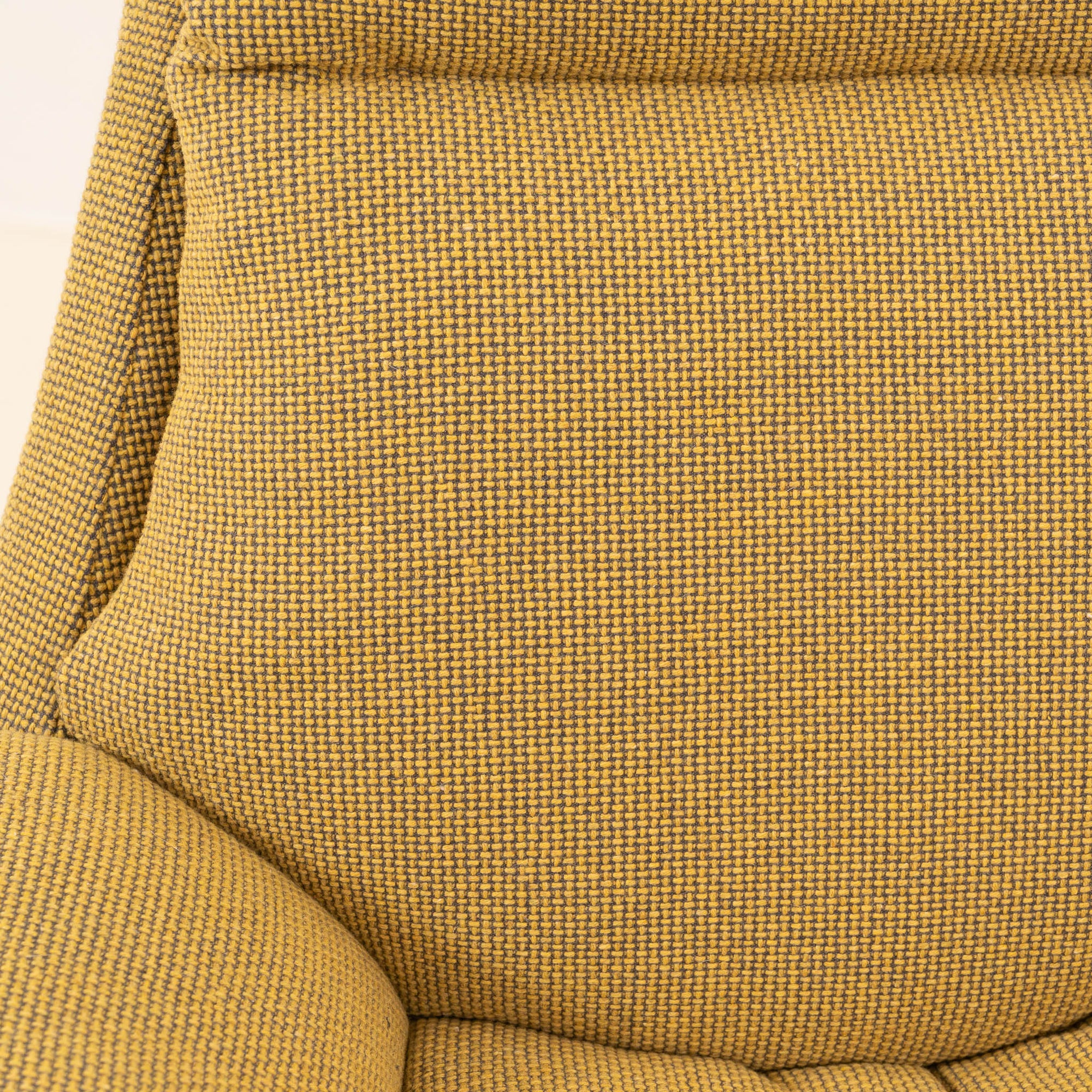 Vittorio Introini — P60 Lounge Chair & Ottoman, Saporiti,