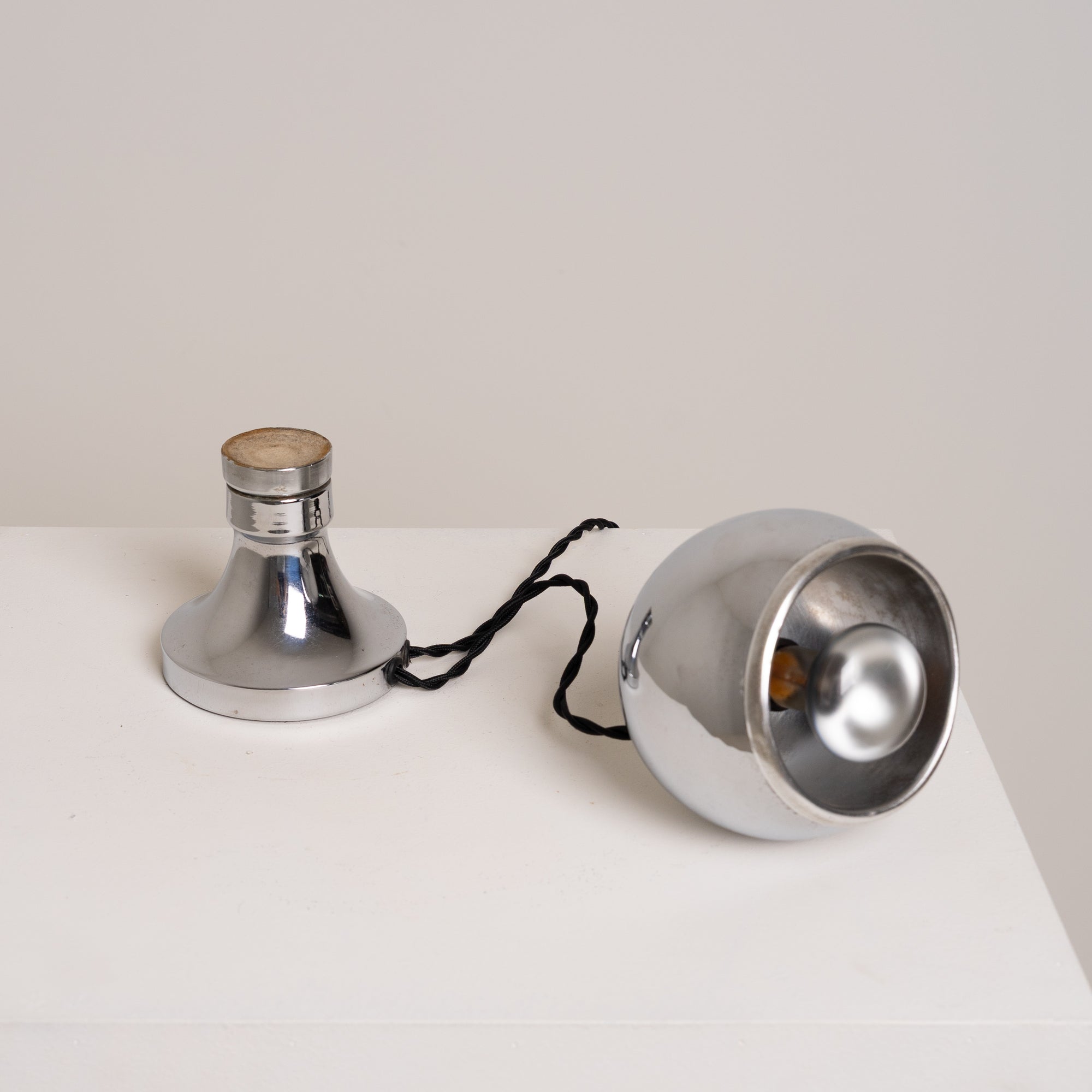 Magnetic Space Age Table Lamp
